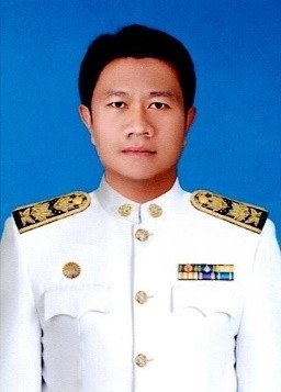 นายฆ้องคมน์ พลอินทร์