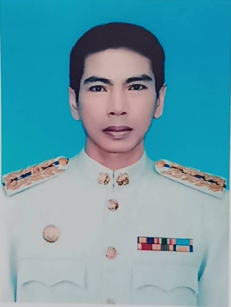 นายธงชัย เพ็ชศรี