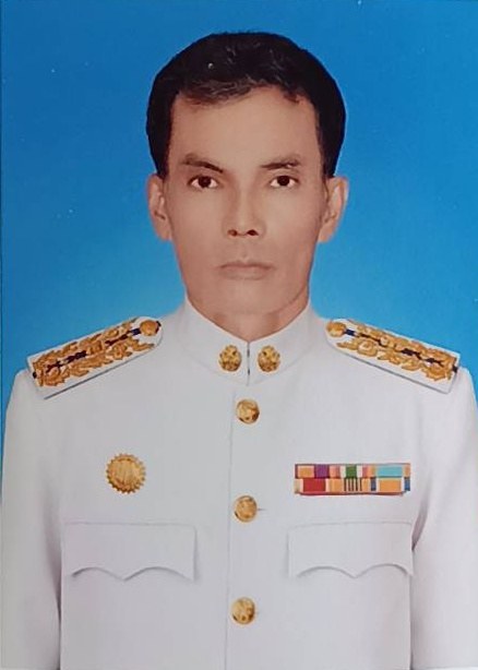 นายสันติภาพ เพ็ชรขำ